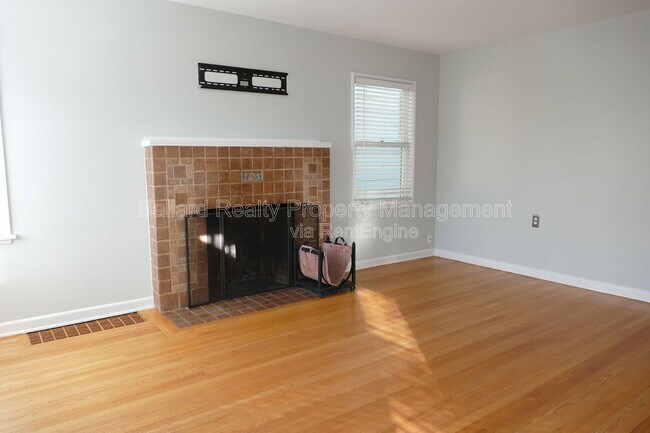 Foto del edificio - 7348 10th Ave NW