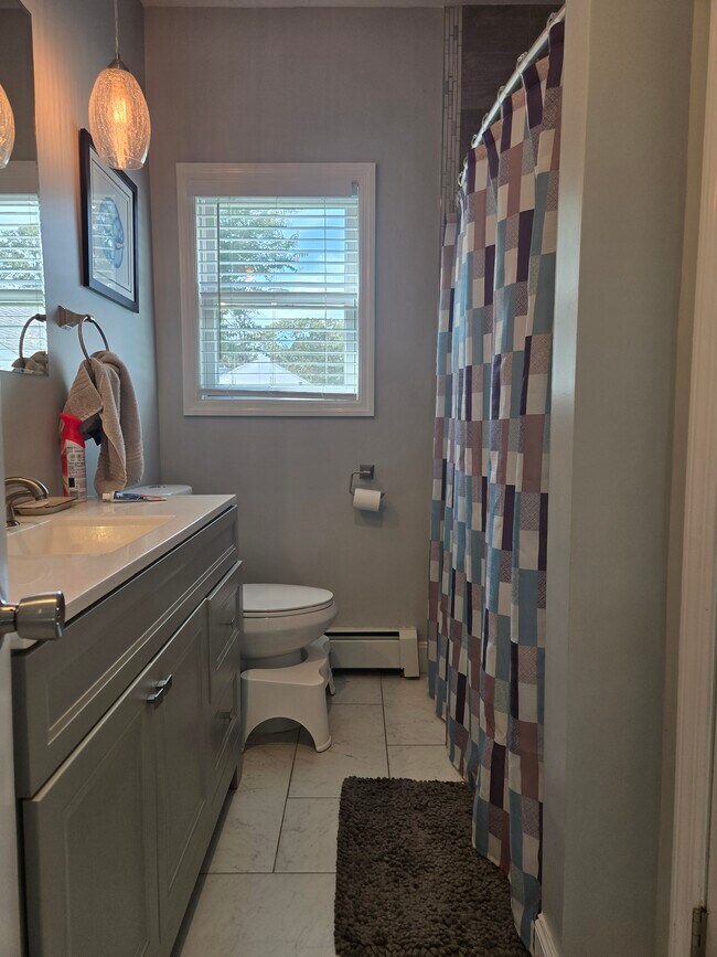 Foto del edificio - 15 Plandome Pl