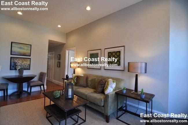162 W Concord St Unit 2 - 4