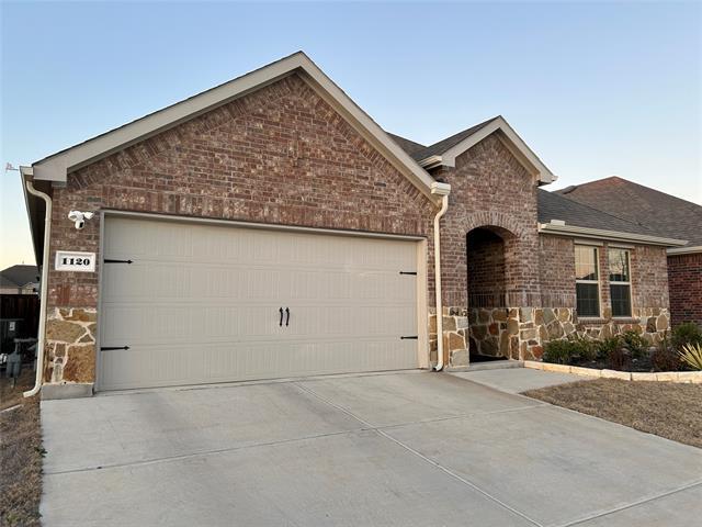 Building Photo - 1120 Magpie Lane