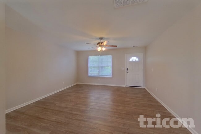 Building Photo - 9514 Parkridge Dr
