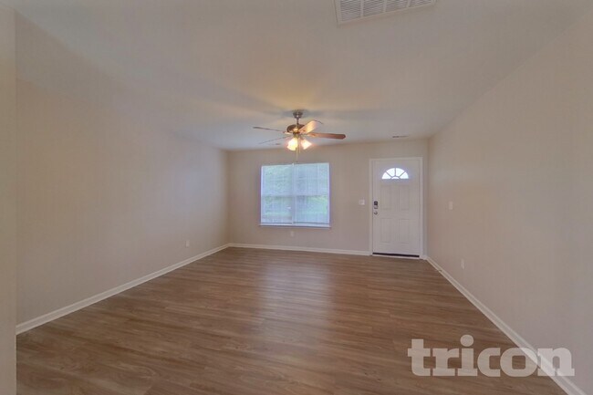 Foto del edificio - 9514 Parkridge Dr