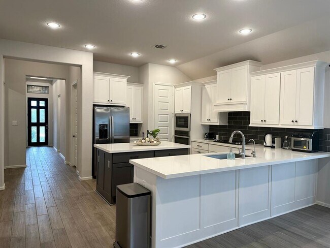 Foto del edificio - 31411 Splitting Willow Ln