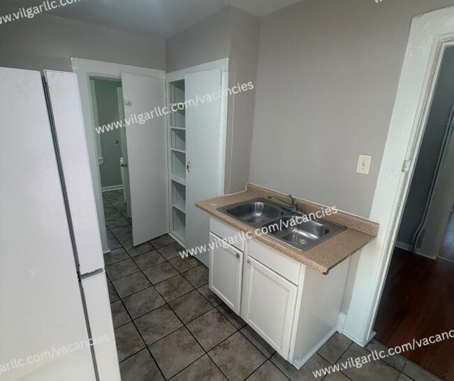Foto del edificio - 5025 Tod Ave