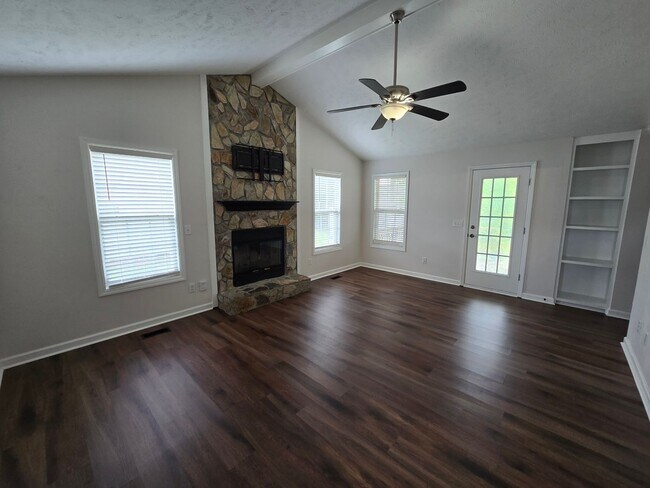Building Photo - 7248 Beaver Run Dr
