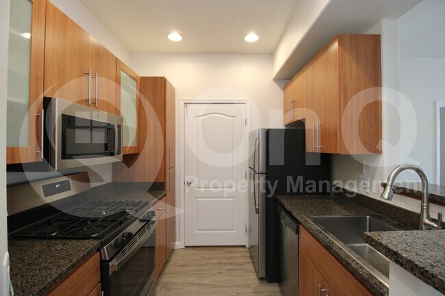 Foto del edificio - 6900 E Princess Dr