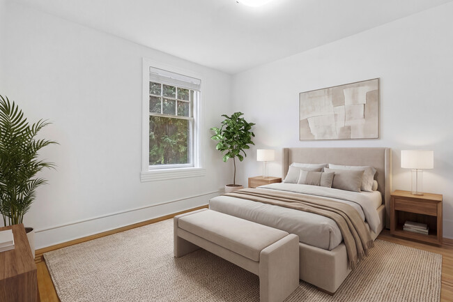 Bedroom - Vallejo Court