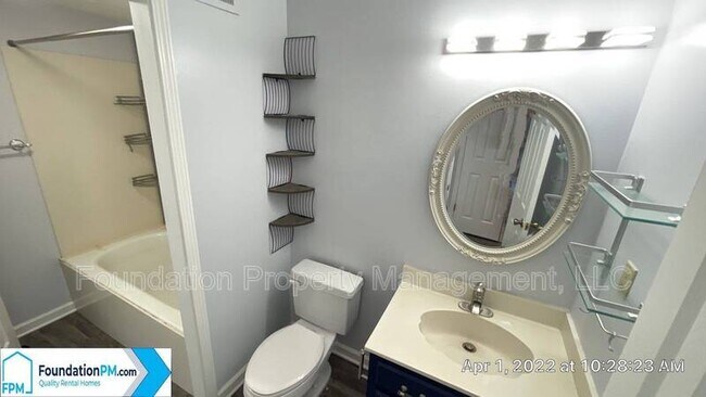 Building Photo - 3892 Oak Branch Cir W