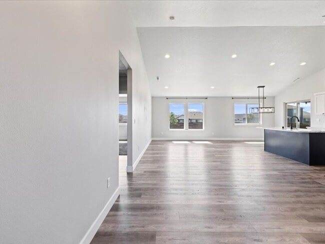 Building Photo - 7510 Courtney Dr