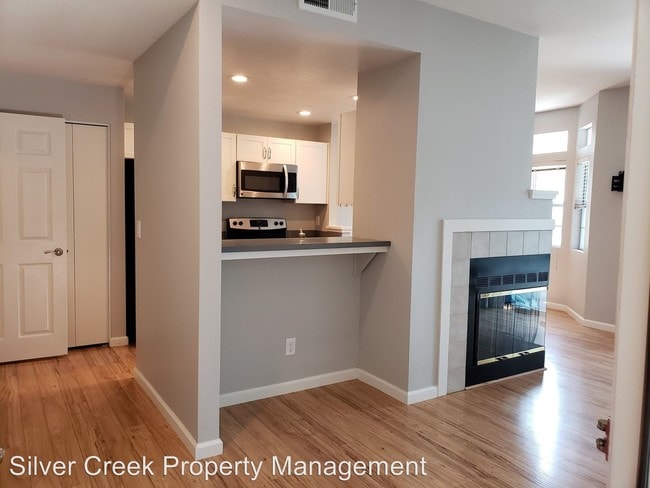 Building Photo - 7560 Canyon Meadows Cir