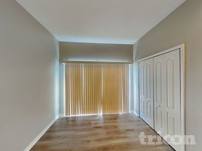 Foto del edificio - 4312 Hidden Meadow Dr