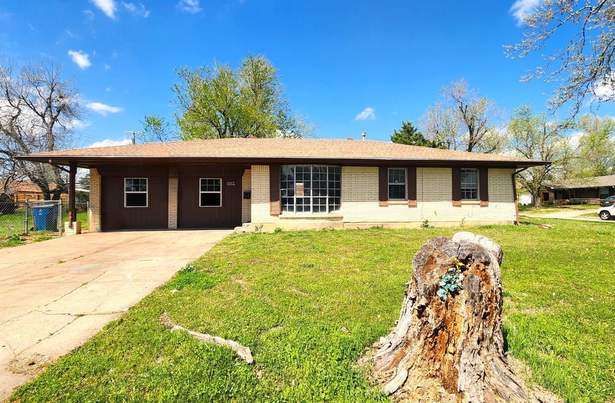 601 Royal Ave, Midwest City, OK 73130 House Rental in Midwest City