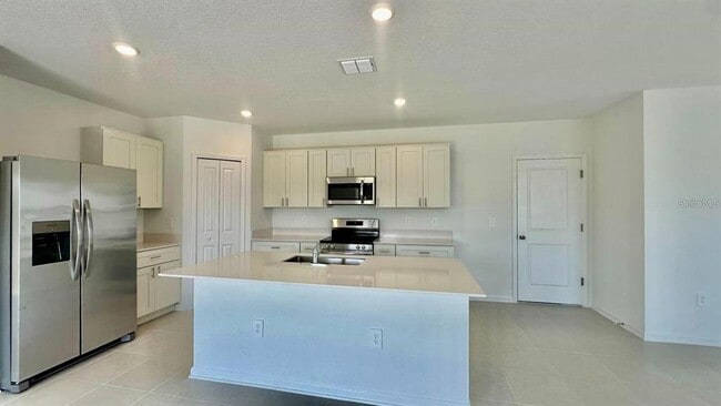 Foto del edificio - 5882 Le Marin Wy