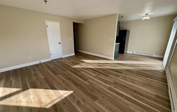 Building Photo - 91-95-95 Otsego St Building Photo - 91-95-95 Otsego St