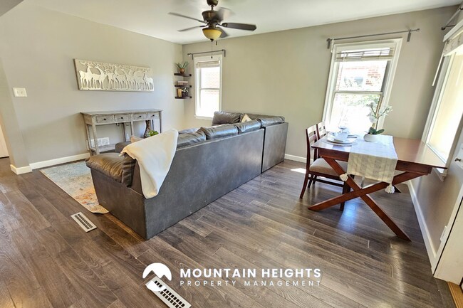 Foto del edificio - 2911 Hudson Cir