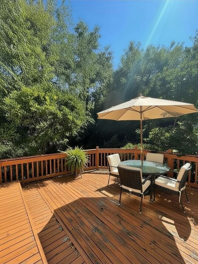 Foto del edificio - Well-Maintained Single-Family Home For Rent in Whitmore Lake