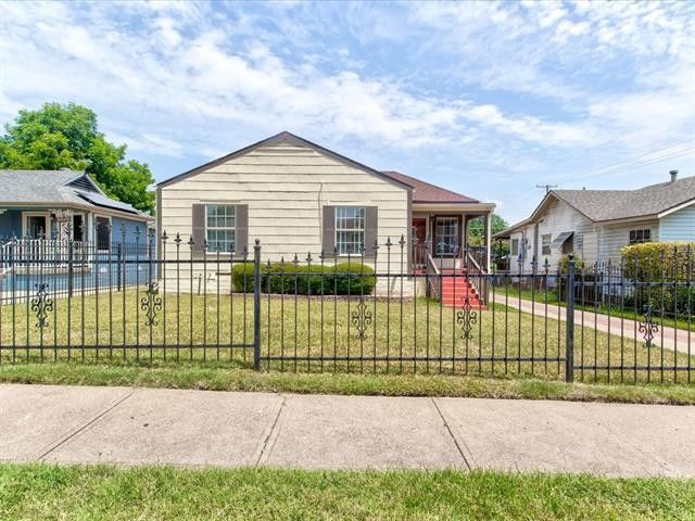 Primary Photo - 3807 Mt Everest St