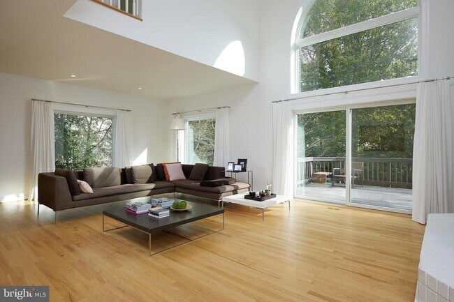 Foto del edificio - 1411 Grady Randall Ct