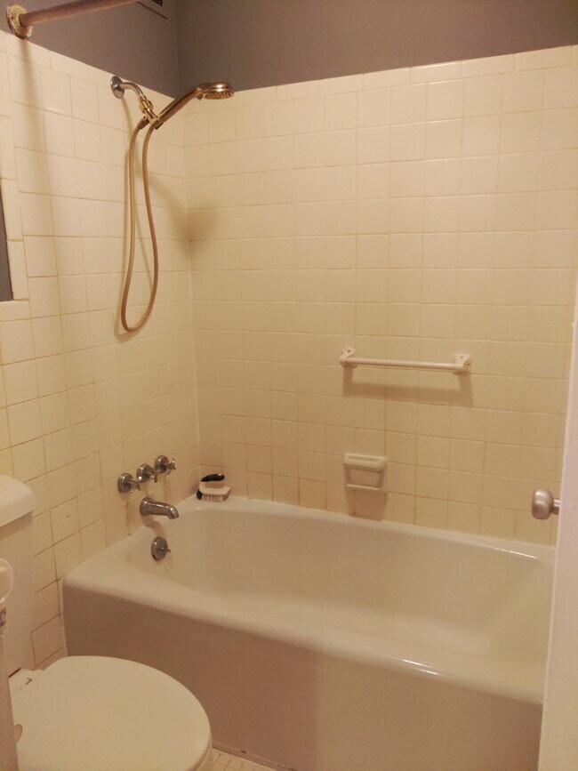 Foto del edificio - 2121 Nicholasville Rd
