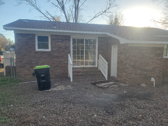 Building Photo - 9120 Green Loop Rd NE