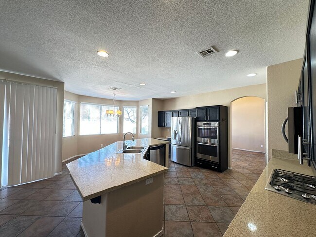 Foto del edificio - Discovery Hills