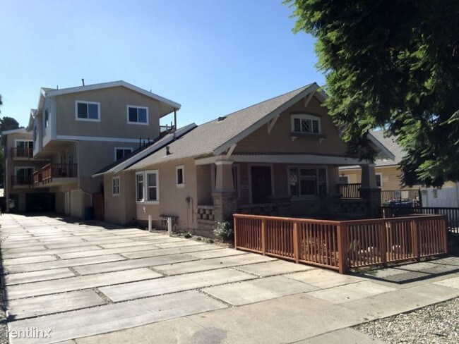 Building Photo - 2 br, 2.5 bath House - 6178 1/8 Aldama Street