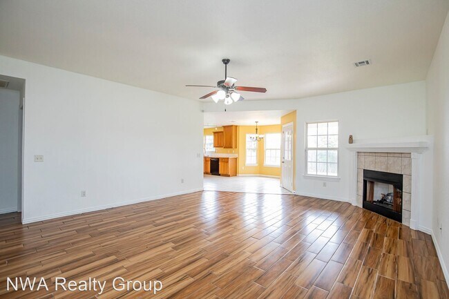 Building Photo - 3 br, 2 bath House - 1231 Maplewood Street