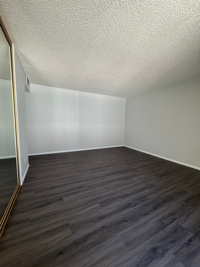 Bedroom - 31505 Lindero Canyon Rd
