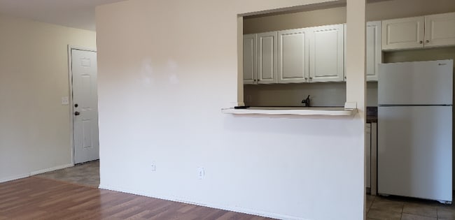 Building Photo - 20 Delar Pkwy