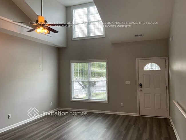 Building Photo - 1900 Red Quartz Dr