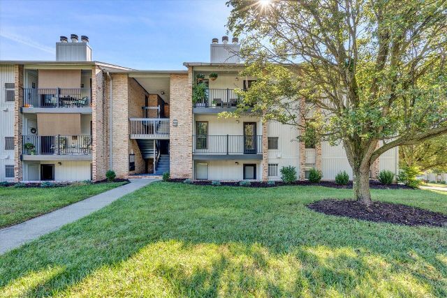 Front of unit - 3602 Timberline Trl