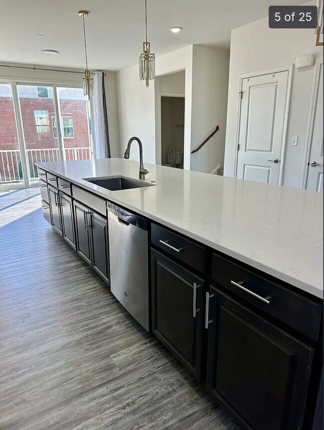 Foto del edificio - 2949 Reflection Dr