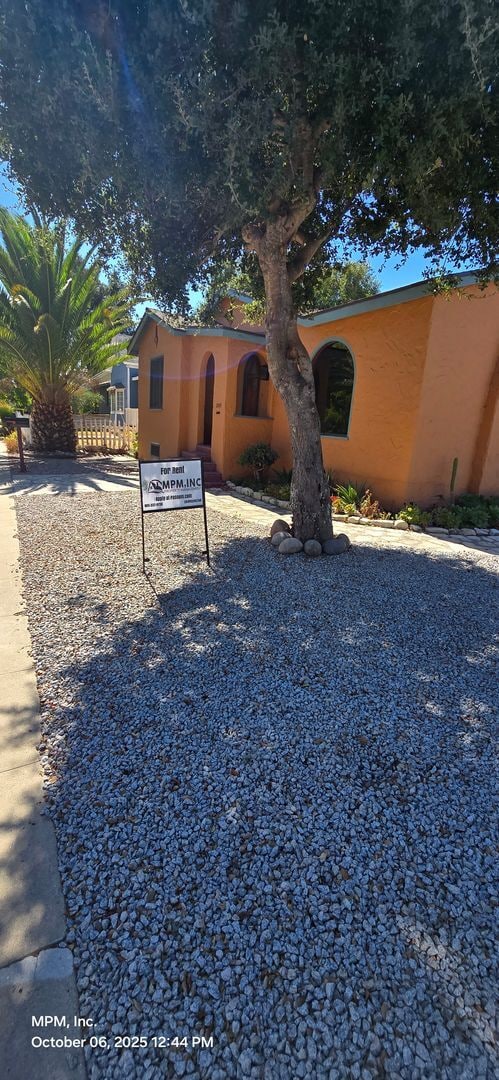Foto del edificio - 3 Bedroom 1.5 bath with large basement  an...