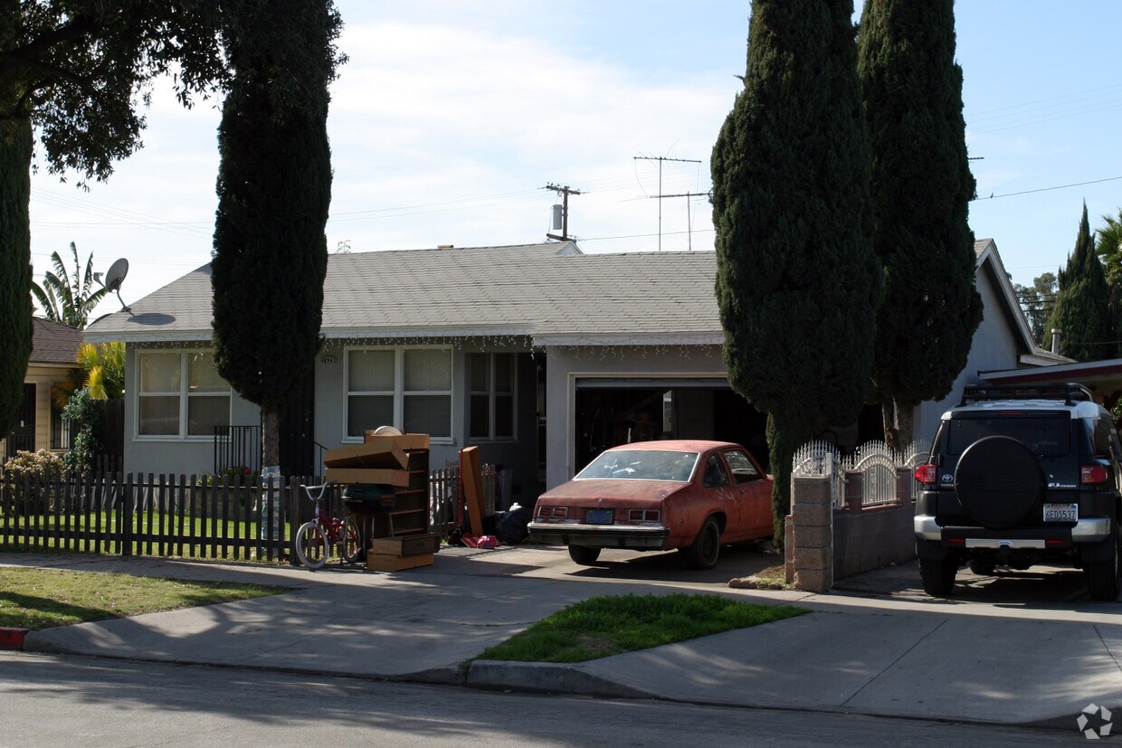 Primary Photo - 1529 Sherman Pl