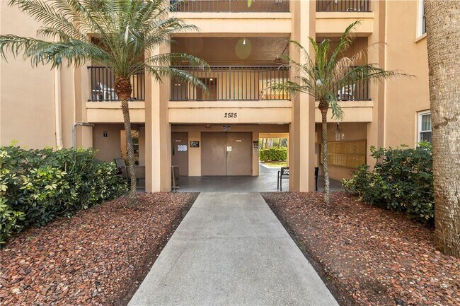 Foto del edificio - 2525 W Bay Dr