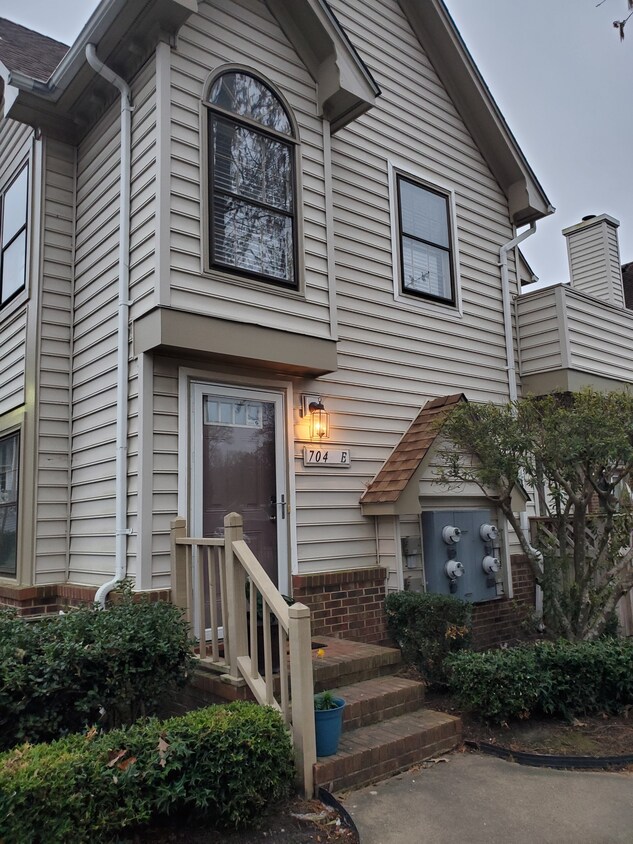 Welcome! - 704 Rapidan River Ct