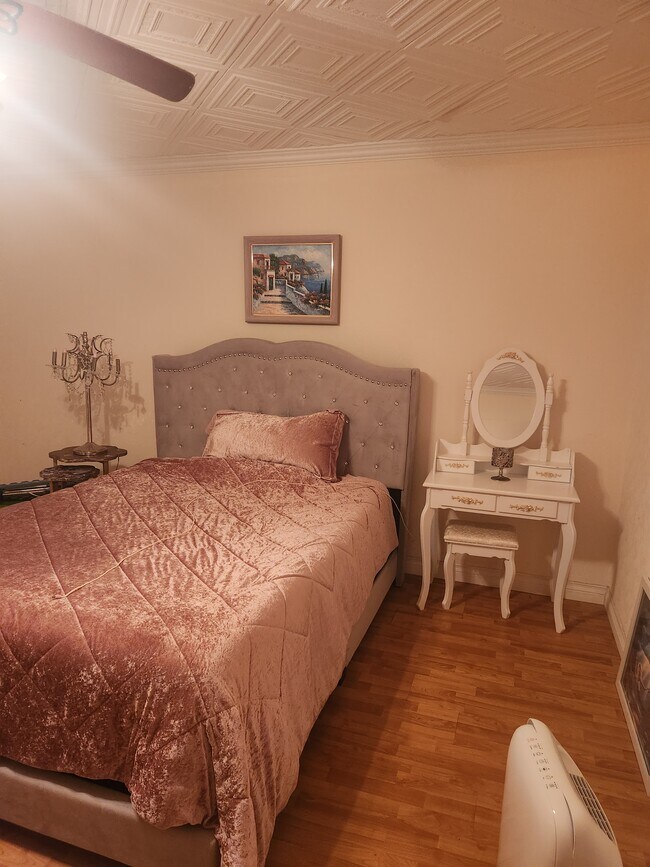 Tu habitación: decórala como desees. - 4100 Galt Ocean Dr