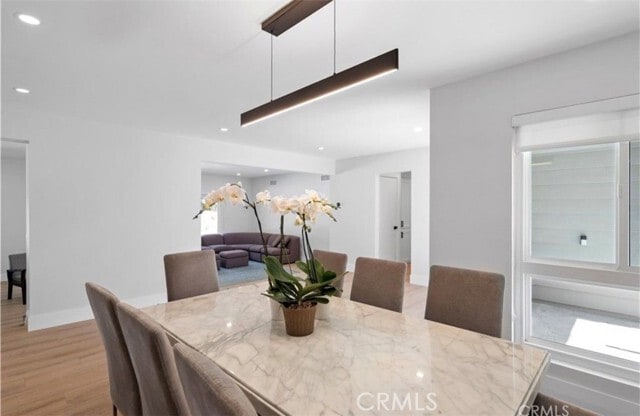 Foto del edificio - 4240 Kingfisher Rd