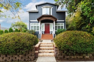 Building Photo - 8633 Wabash Ave S