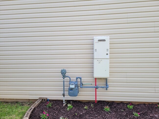 Building Photo - 1731 Trevino Dr
