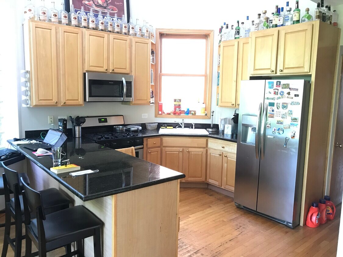 Foto principal - 3311 N Seminary Ave