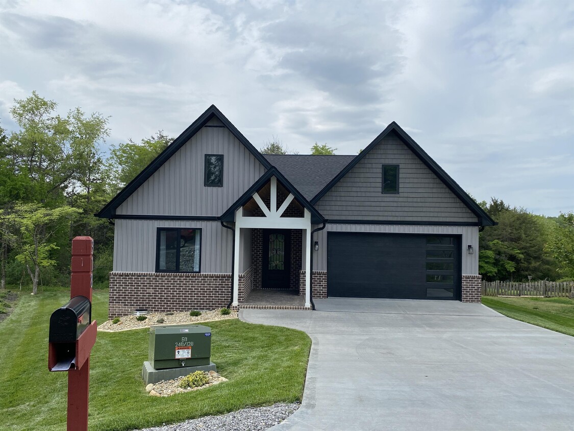 318 Ogana Trce, Loudon, TN 37774 House Rental in Loudon, TN