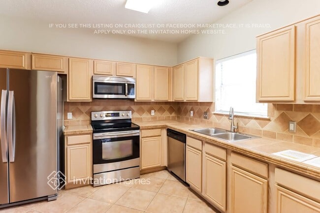 Foto del edificio - 807 Yellow Tavern Ct