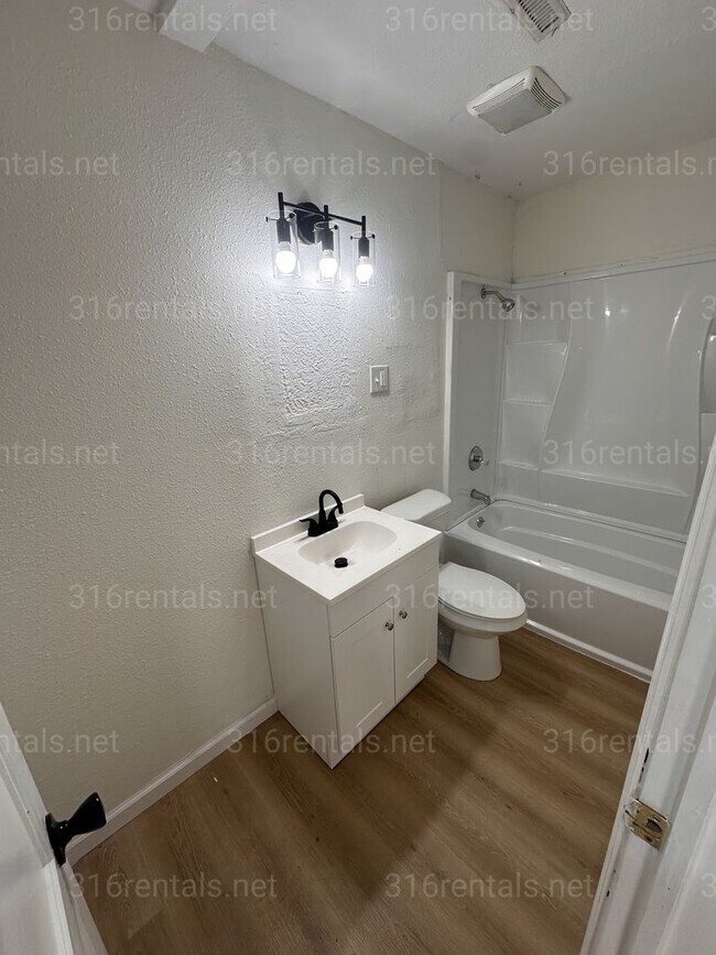 Foto del edificio - $925 - 3 bedroom/ 1 bathroom - Single Family Home