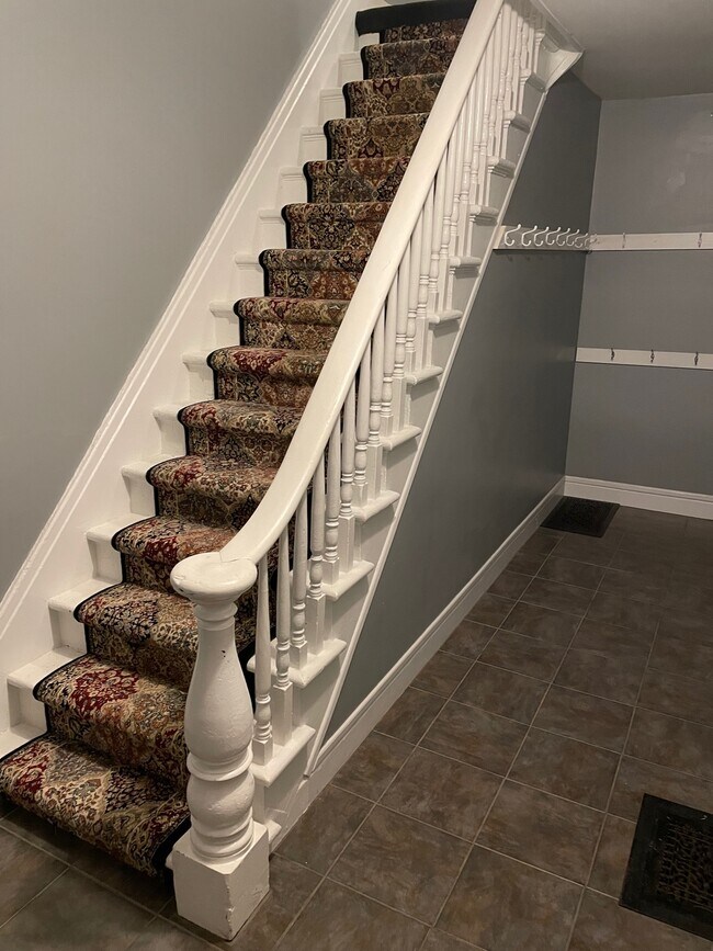 Foto del edificio - 7 1/2 Bacon St