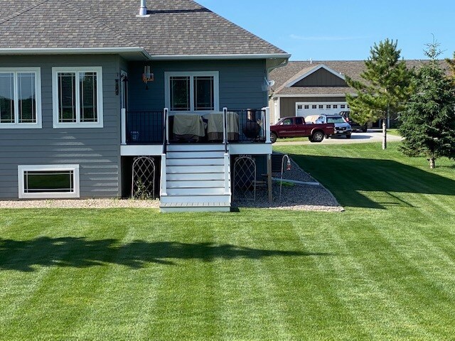 Back Yard - 923 Lake Forest Cir