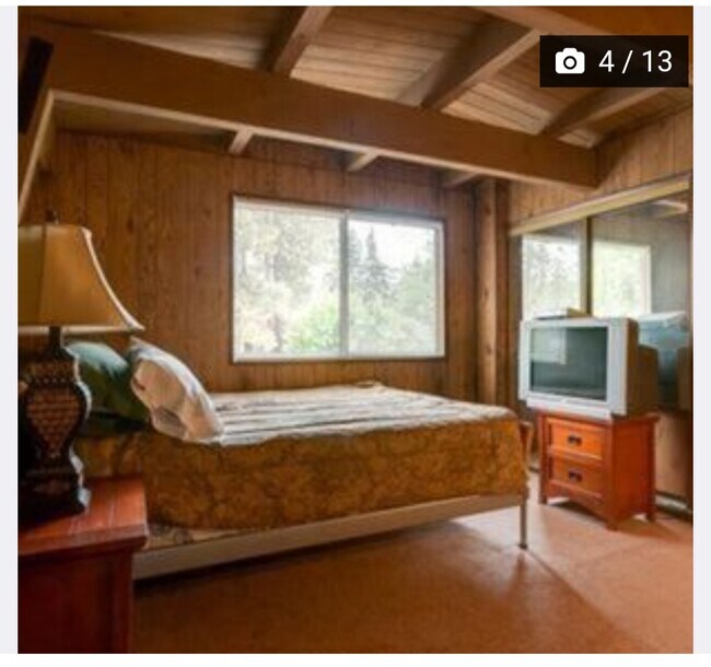 Dormitorio principal amueblado en la planta superior - 40249 Esterly Ln