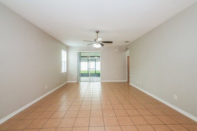 Building Photo - 8226 Summer Wood Ln