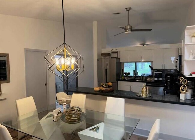 Foto del edificio - 5161 NW 11th Ln