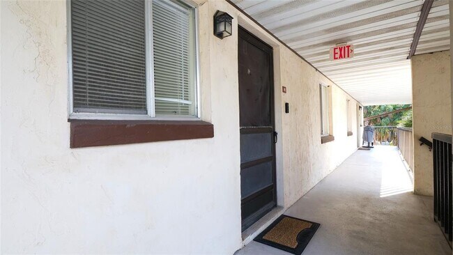 Foto del edificio - 845 Orchid Springs Dr